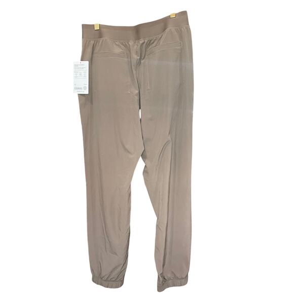 Athleta Brooklyn Heights Jogger Pants – Tan – Size 8 – NWT – Travel Ready - Picture 4 of 6